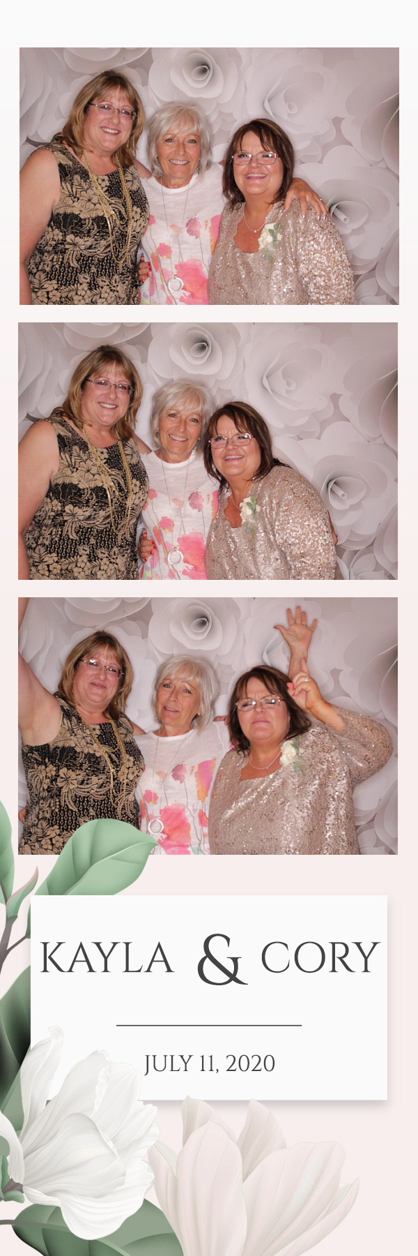 Kayla and Cory Wedding | View more photos from the event at gallery.photoboothbillings.com/u/PhotoBoothBillings/Kayla-and-Cory-Wedding